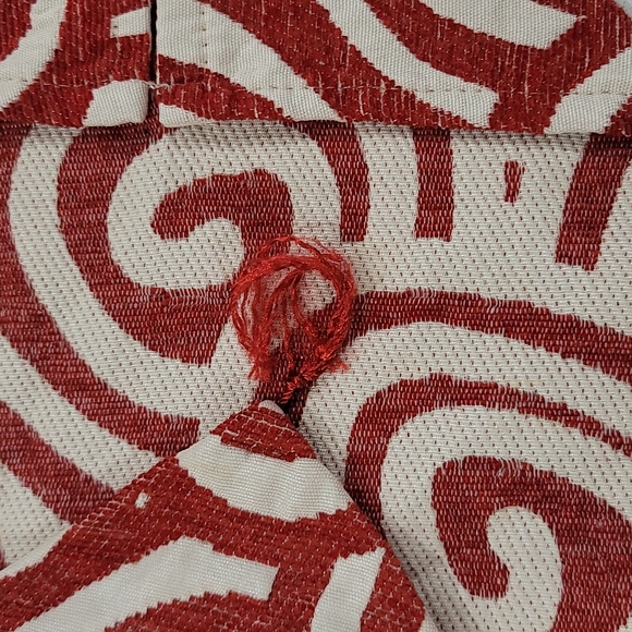 Table Runner - Picture 4 of 4